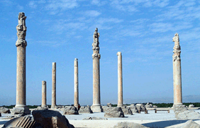 Apadana palace ruins